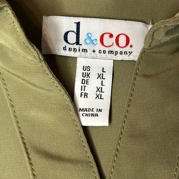 Denim and Company Sage Green Button Down Adjustable Sleeve Length Ladies Large - Picture 3 of 8